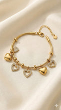 ❤️ Heart Charm Bracelet ❤️